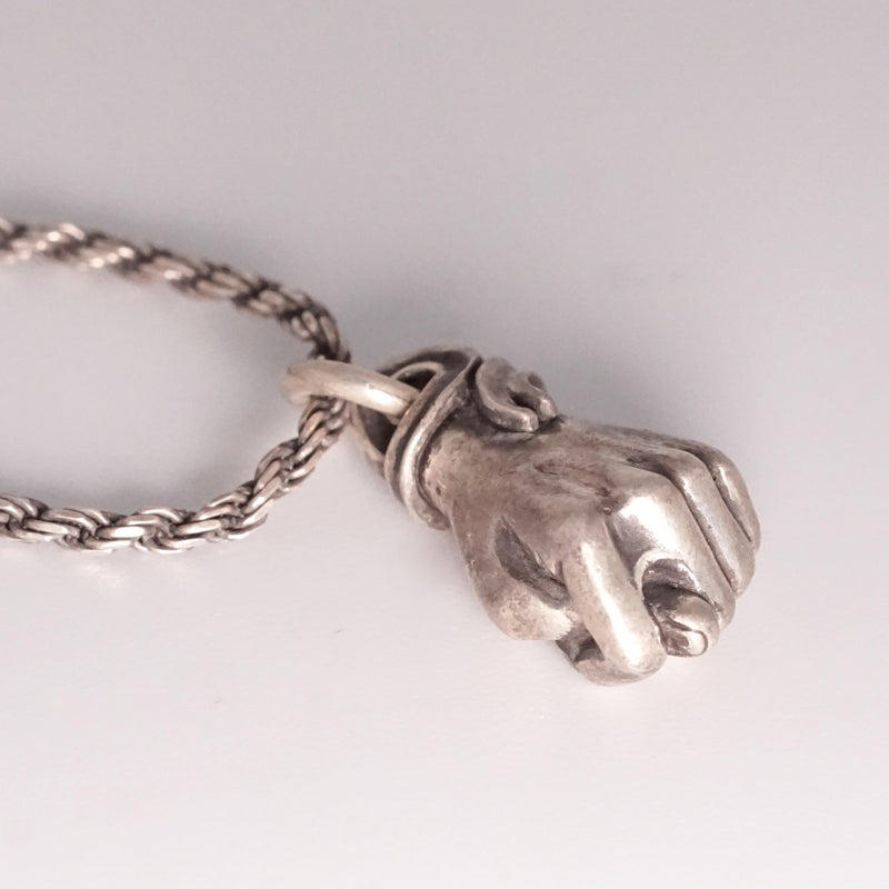 IN OUT DESIGN / Fig Hand Pendant -Left- – Fuligo / Fuligoshed