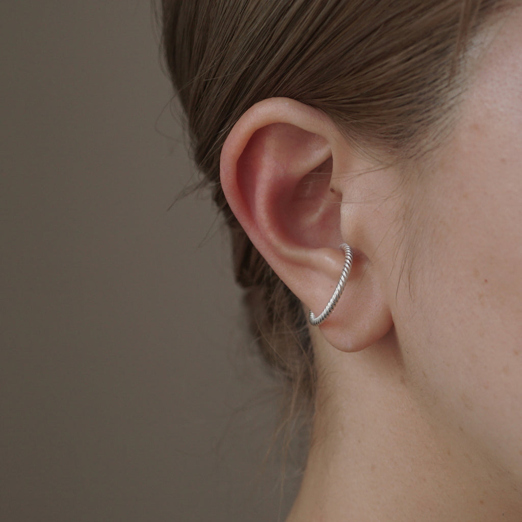 nibi / nezu ear cuff M  (Y-002)