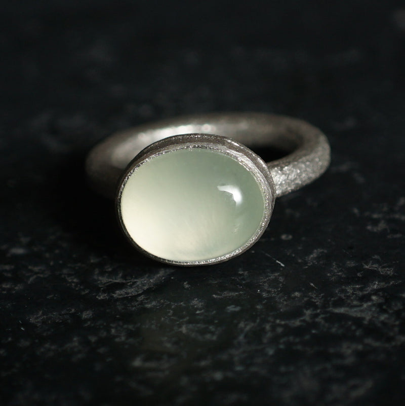 Kuraishi Takamichi / 鍛金の指環 プレナイト 4号 – Fuligo / Fuligoshed