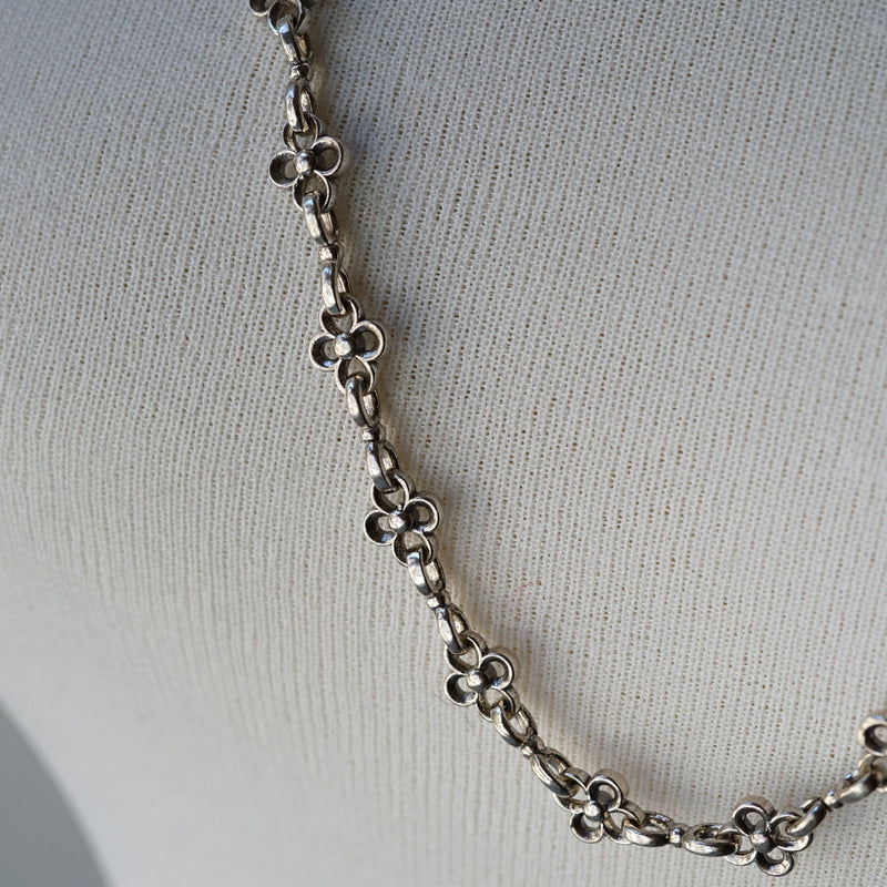 Gerochristo / Handmade Flower Chain Necklace GN001 – Fuligo