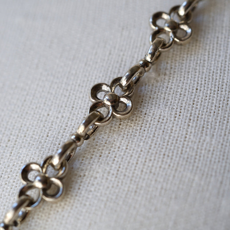 Gerochristo / Handmade Flower Chain Necklace GN001 – Fuligo Gerochristo / Handmade Flower Chain Necklace GN001 – Fuligo