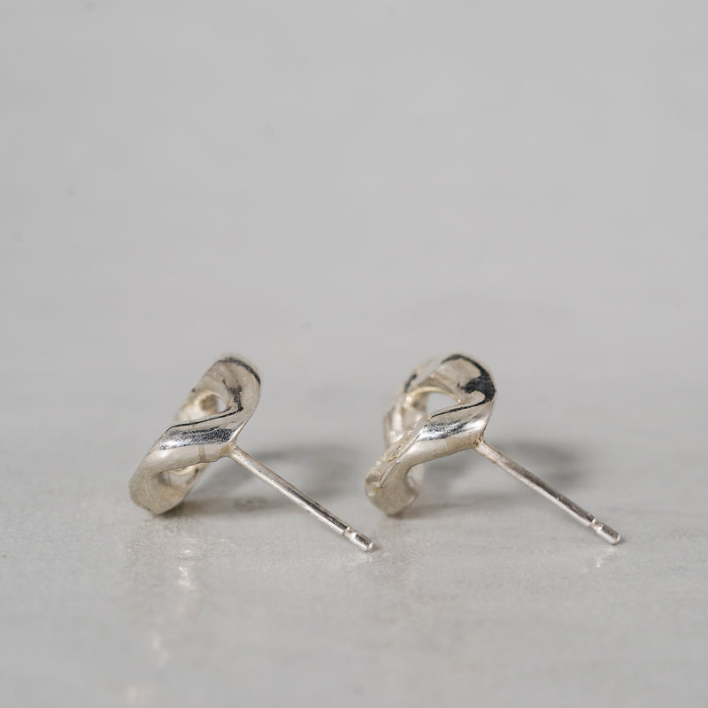 5/31期間限定】Mie Miyakawa Jewellery / 喜平 black diamond Pierce