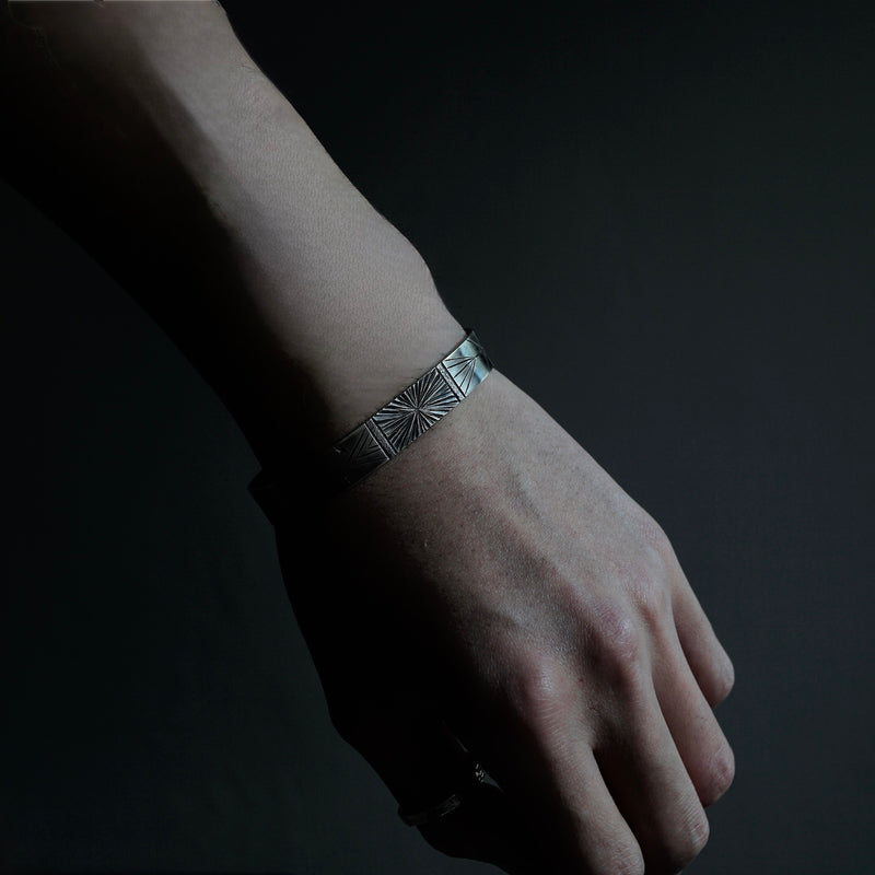 BIG TREE / Bangle SV – Fuligo / Fuligoshed