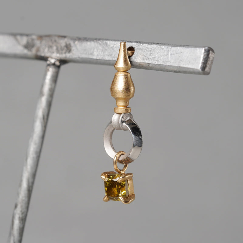 7/26 限定】KANOE / Spindle Charm Earring OAK-PSDCM-YGPT-7-15ZA