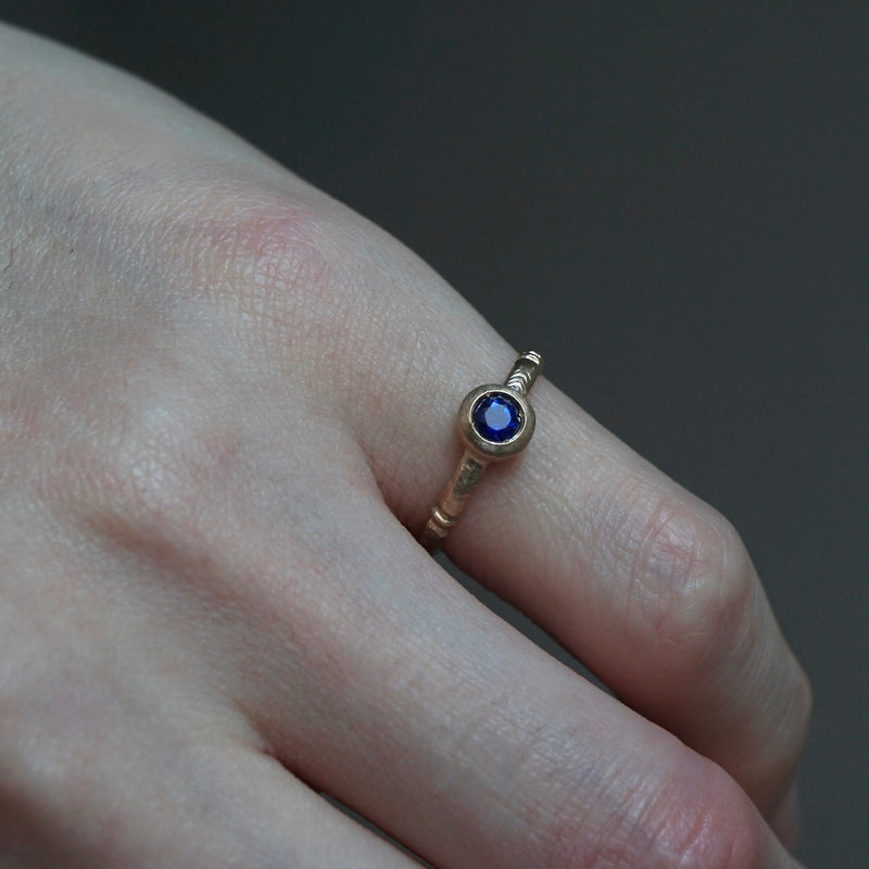 GERMEDEUR / Color Stone Ring サファイア – Fuligo / Fuligoshed