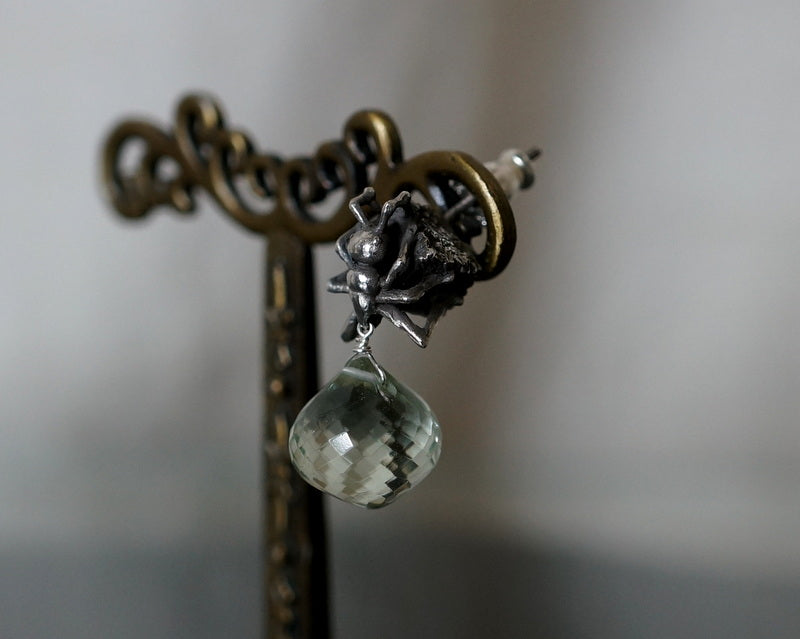 cocoon/ミツツボアリピアス シルバー(グリーンアメジスト)