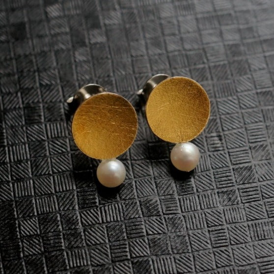 Hiroko Miyamoto /  円形ピアス パール