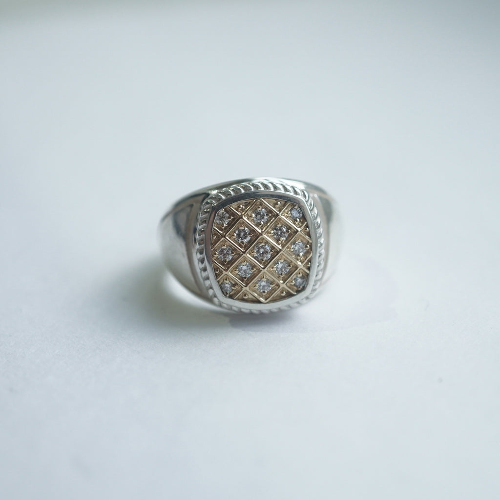 GIFTED/ LATTICED ARCHE PINKY RING YGSVD