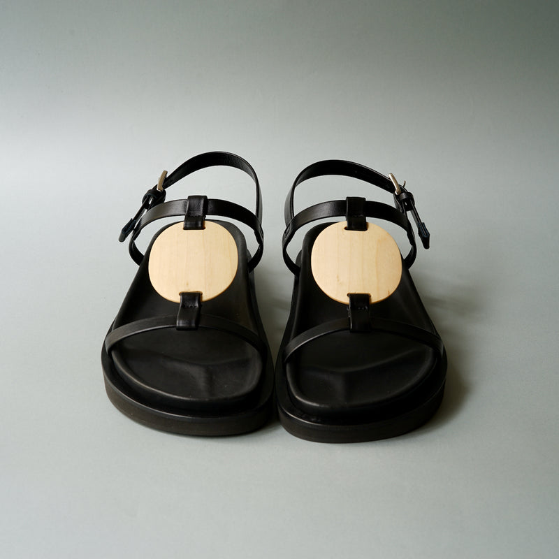 _Fot / plywood volume sandals – Fuligo / Fuligoshed