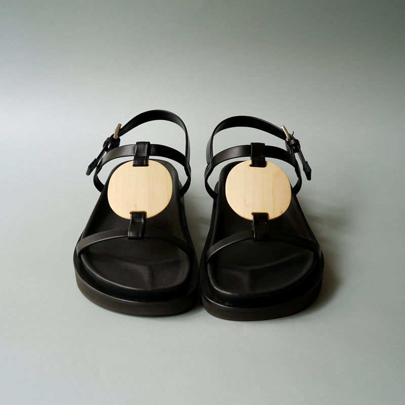 _Fot / plywood volume sandals