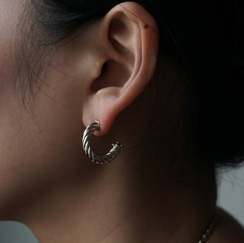 GIFTED / OPEN ROPE PIERCE SV L