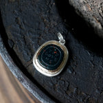 Maison de l’abeille / Intaglio ペンダントトップ ブラッドストーン「YOU LOVE ME」SV×K18YG