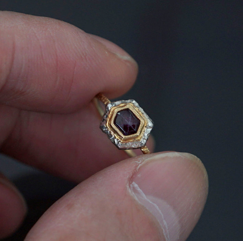 [Only posted at noon on November 4th] J&O SINRA / Trapicherby Ring (TR-29)