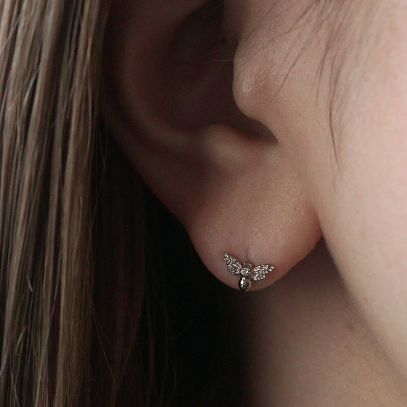 Maison de l'abeille / Petit Abeille K18WG One-ear Earrings Diamond