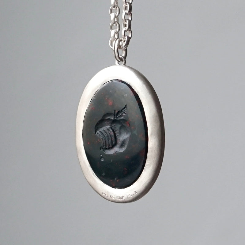 Maison de l’abeille / Intaglio ペンダントトップ ブラッドストーン「Adam＆Eve」SV×K9YG
