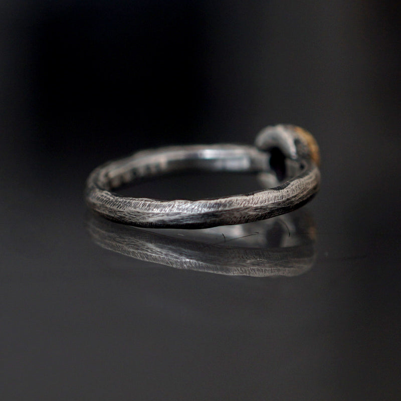 [Only posted at noon on November 4th] J&O SINRA / Ruby Ring (R-31)