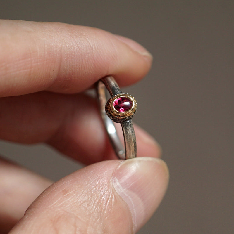 [Only posted at noon on November 4th] J&O SINRA / Ruby Ring (R-31)
