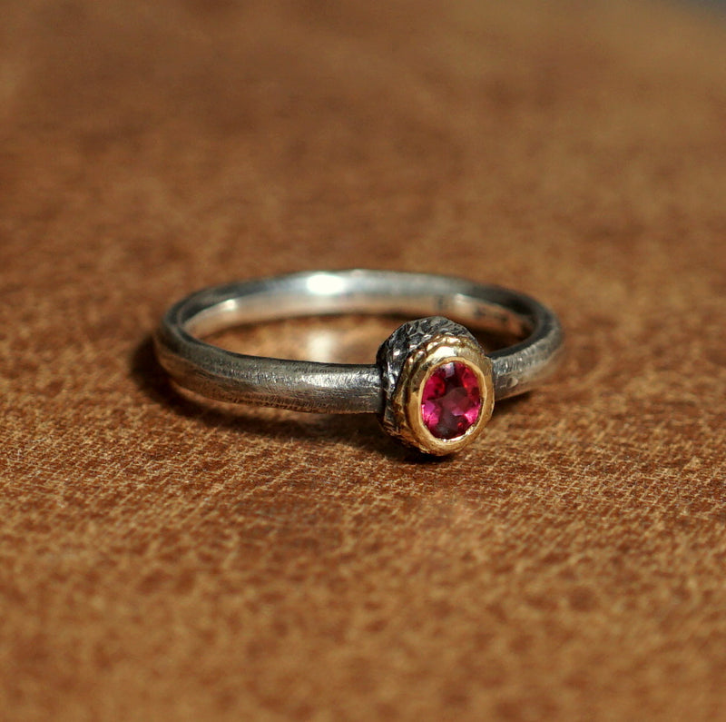 [Only posted at noon on November 4th] J&O SINRA / Ruby Ring (R-31)