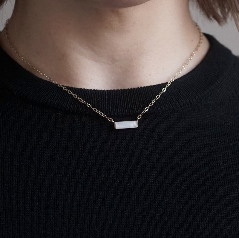 hatsuyume / necklace B K10YG white mother-of-mouth shell (n-0y-bs-wt)