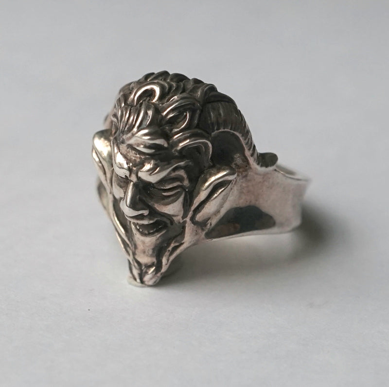 IN OUT DESIGN / Satyr Ring