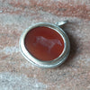 Maison de l’abeille / Intaglio ペンダントトップ アゲート「最古の壁画」SV×K9YG