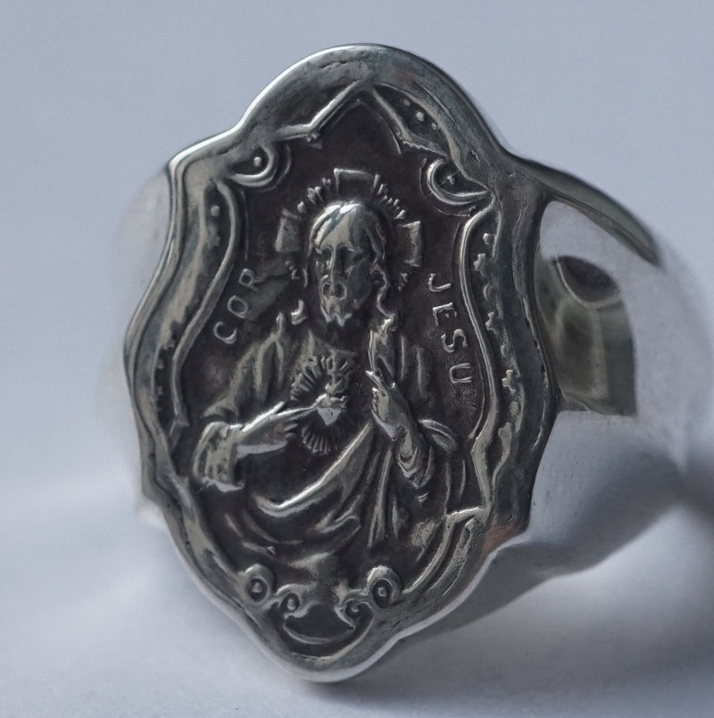 In Out Design / Jesus Ring