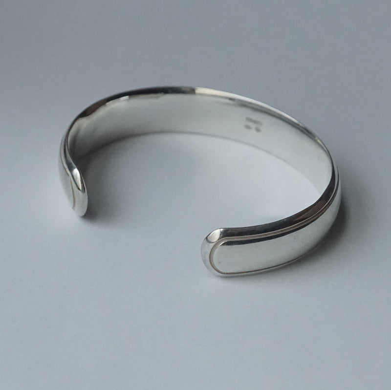 GIFTED / QUIET BANGLE