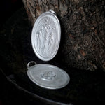 Maison de l’abeille / Intaglio ペンダントトップ「Adam＆Eve」