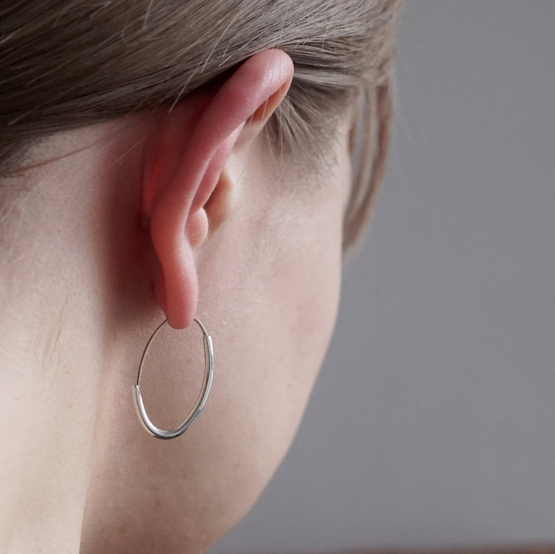 revie objects /〈GEOMETRIC〉Oval earring L/S（GE02-01/GE02-02）