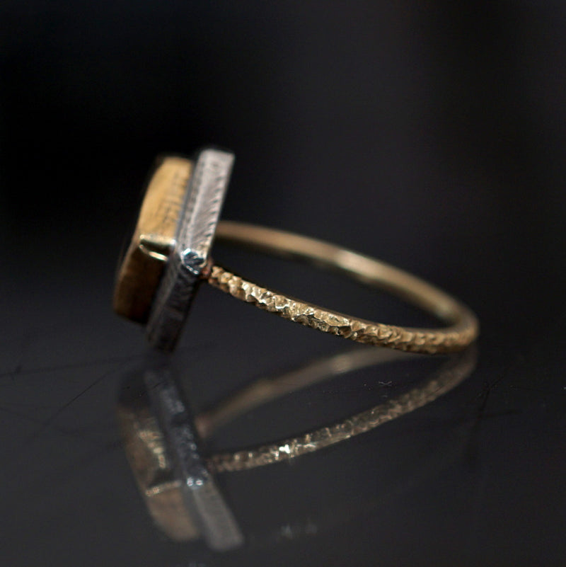 [Only posted at noon on November 4th] J&O SINRA / Natural sapphire ring (S-35)
