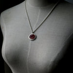 Maison de l’abeille / Intaglio ペンダントトップ アゲート「最古の壁画」SV×K9YG