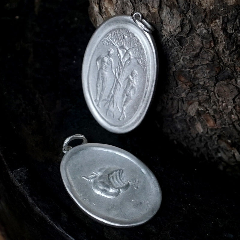 Maison de l’abeille / Intaglio ペンダントトップ「Tree of the Knowledge of Good and Evil」