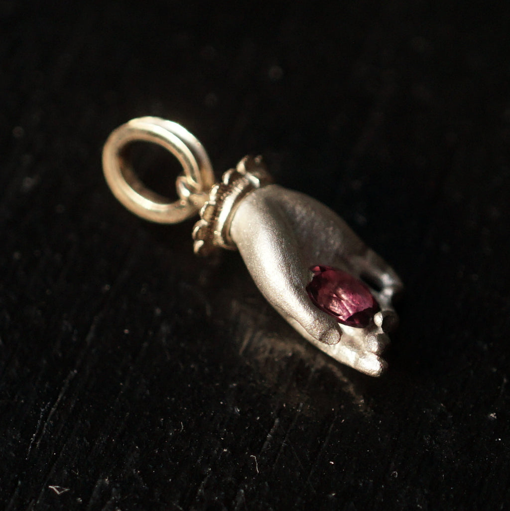 Maison de l'abeille / collection "Petit" rhodolite garnet