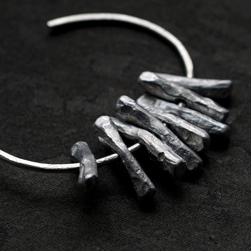 suzuki yuki / “White breath spills, bathed in the light coming from the east.”