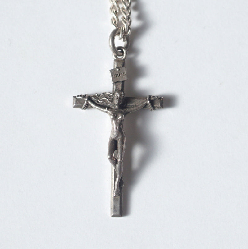 In Out Design / Crucifix Pendand