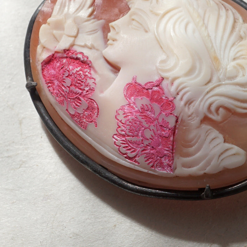 HIYU HAMASAKI / TATTOO CAMEO BROOCH 02