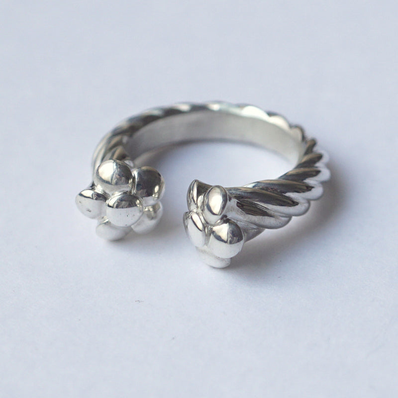GIFTED / OPEN ROPE RING SV