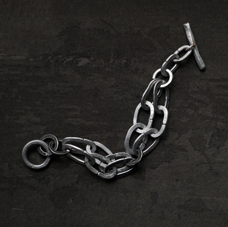 suzuki yuki / "Remove the armor of lies"