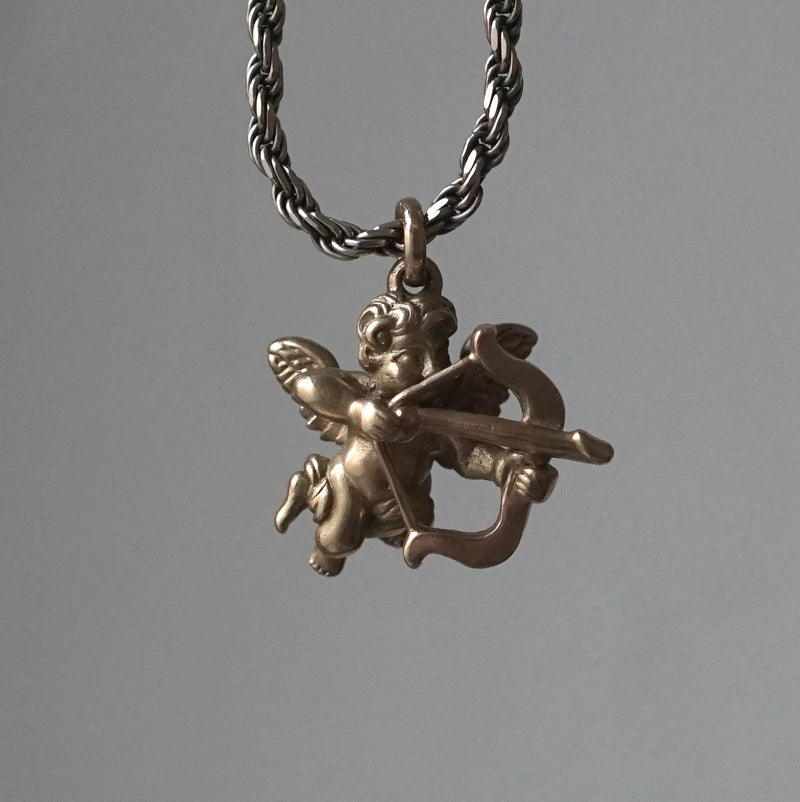 IN OUT DESIGN / K18YG Cherub Pendant Dia × K18YG Penis T-Bar Twist Chain Necklace