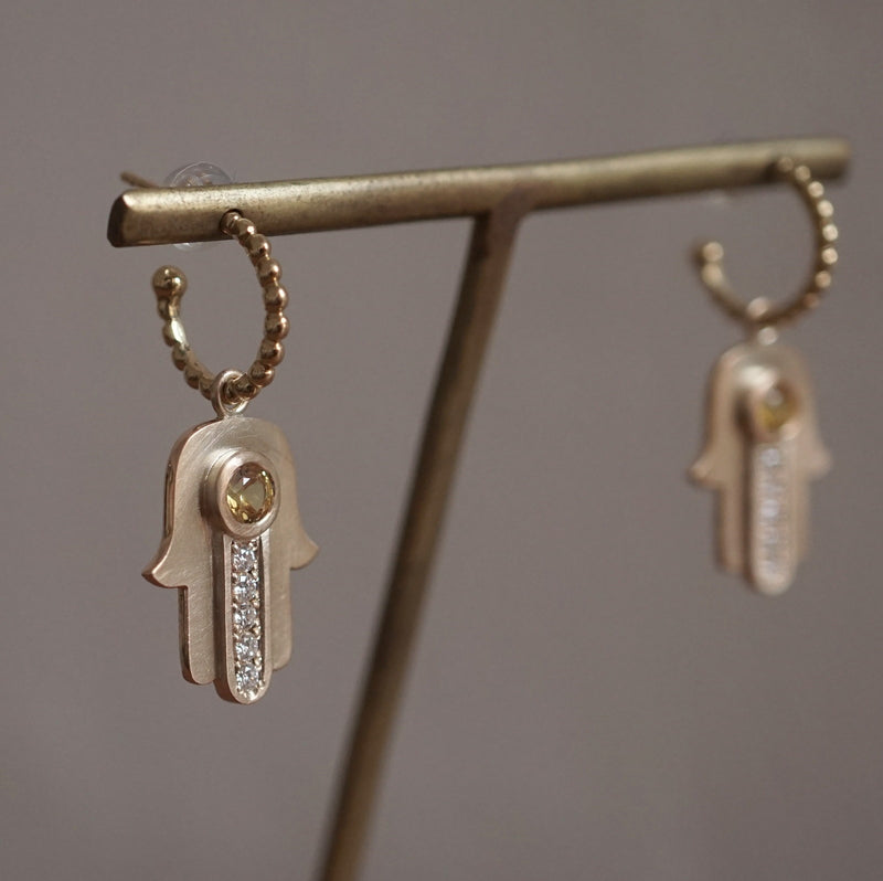 Kagann / K10 Khamsa charm イエローサファイア＆K18 Hoop Pierce