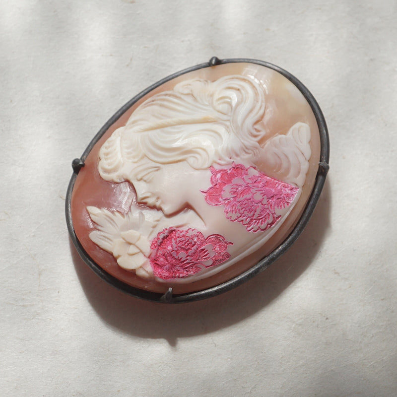 HIYU HAMASAKI / TATTOO CAMEO BROOCH 02