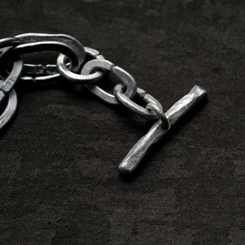 suzuki yuki / "Remove the armor of lies"