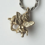 IN OUT DESIGN / K18YG Cherub Pendant Dia × K18YG Penis T-Bar Twist Chain Necklace