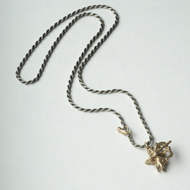 IN OUT DESIGN / K18YG Cherub Pendant Dia × K18YG Penis T-Bar Twist Chain Necklace