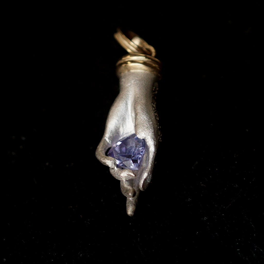 Maison de l'abeille / "Collection" the Hold Tanzanite