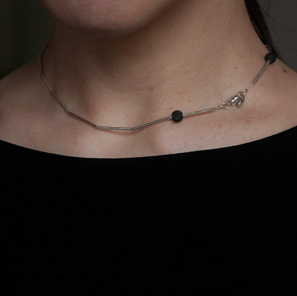 sussus. / LAVA necklace (LA4141)