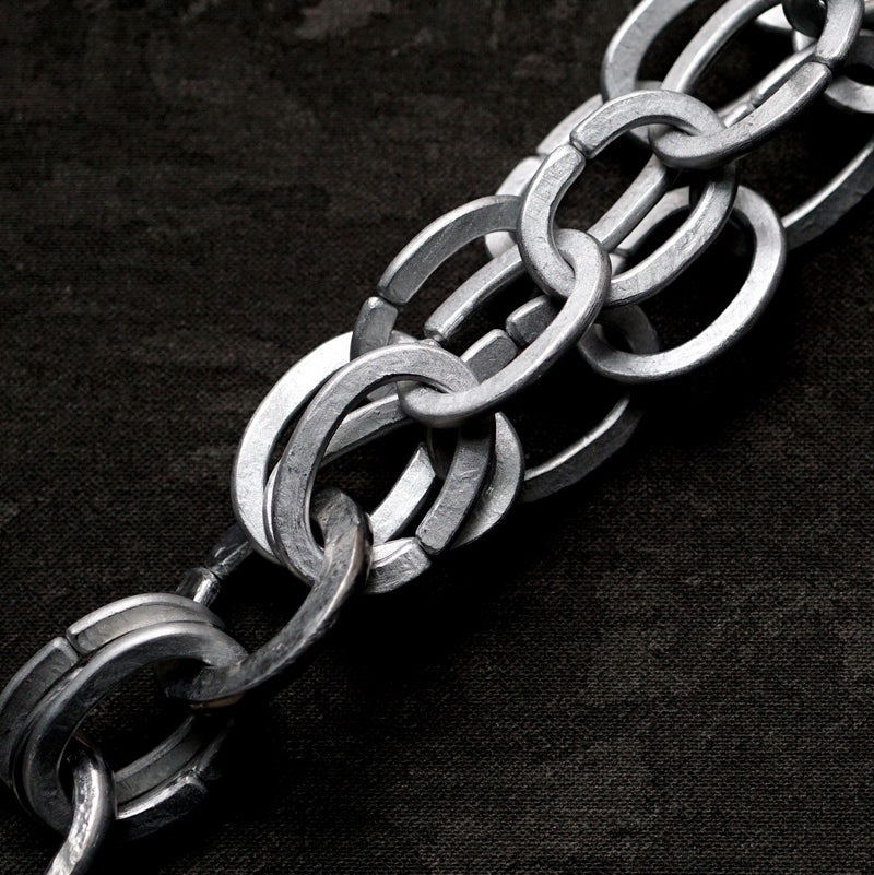 suzuki yuki / "Becomes blood, becomes flesh, becomes bones"