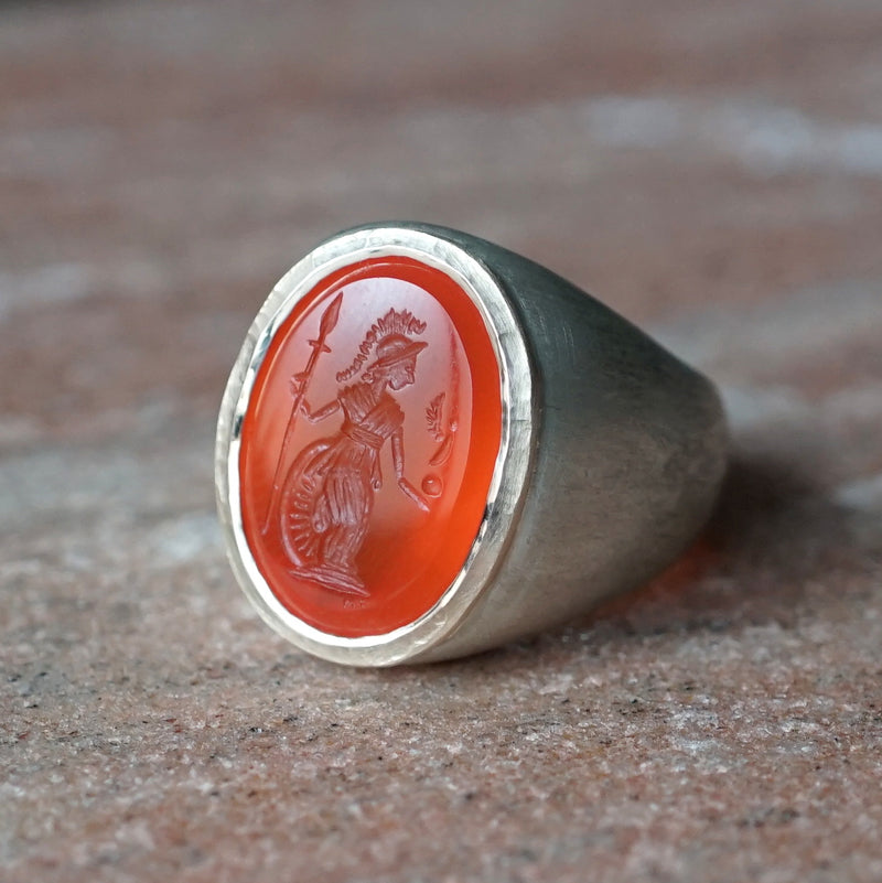 Maison de l'abeille / Intaglio Ring Carnelian "Athena" SV x K9YG