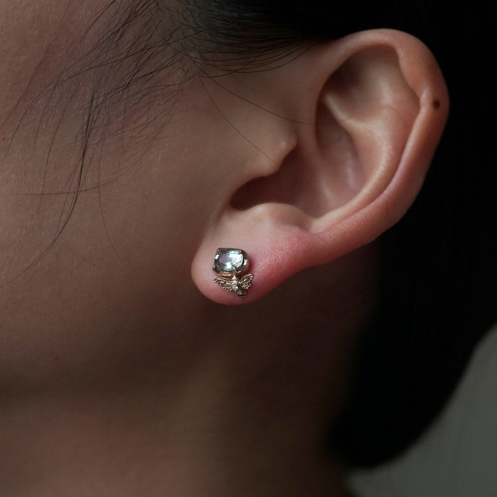Maison de l’abeille / プチ・アベイユ 片耳ピアス K10YG ゾイサイト