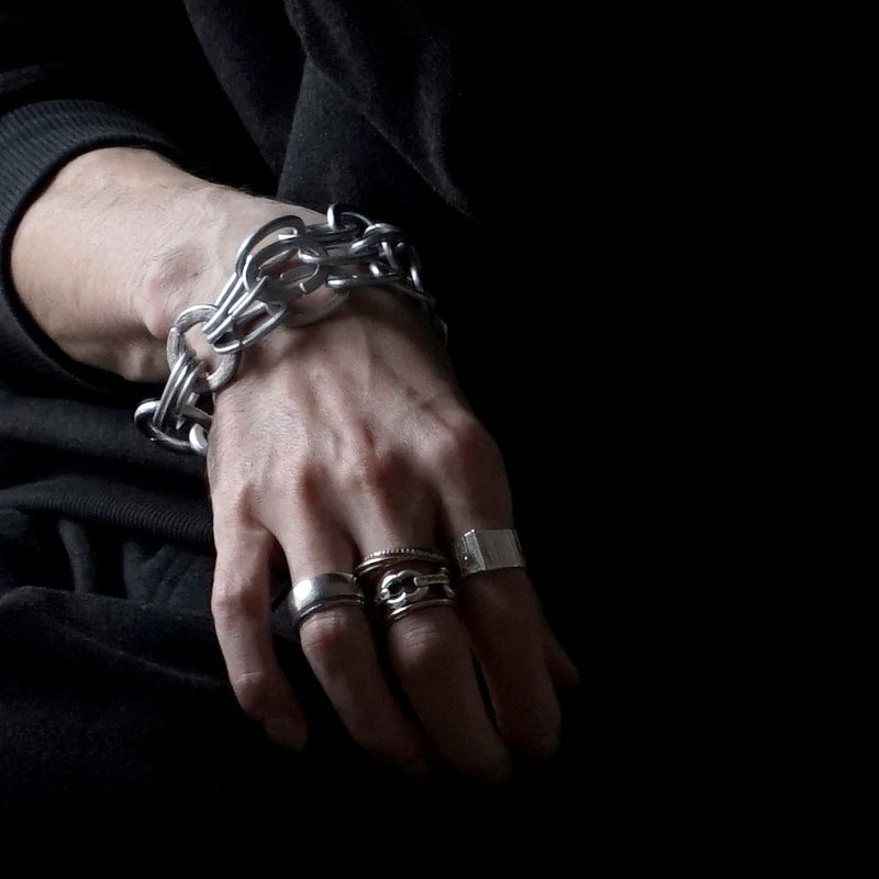 suzuki yuki / "Becomes blood, becomes flesh, becomes bones"